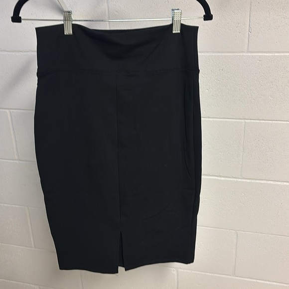 Hybrid & Company Black Pencil Skirt Knee-Length Work - Picture 3 of 10